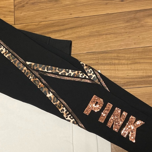 PINK VS COLOR BLOCK LEOPARD CAMPUS CREW PULLOVER W/ BLING LEOPARD YOGA LEGGINGS - Picture 3 of 10